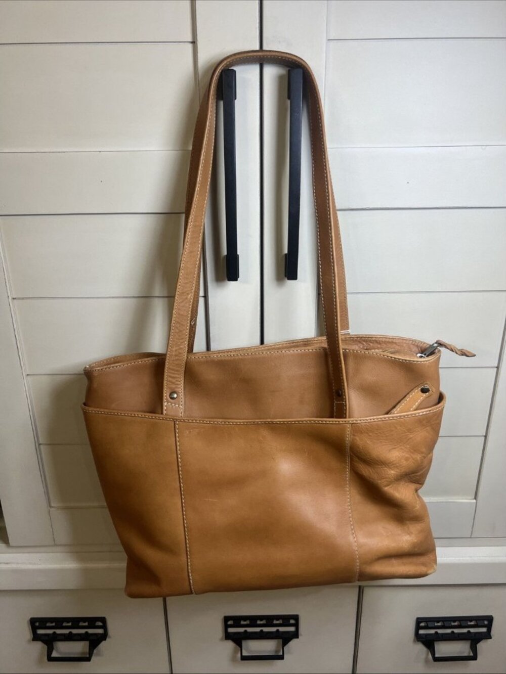 Ellington Cognac Brown Leather Shoulder Bag Whipstitch Trim Work Bag Travel - Picture 2 of 16